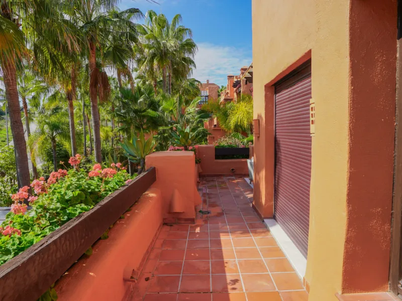 Apartment - Penthouse в продаже в Marbella, Málaga. В доме 3 спален и 3 ванных комнат. Площадь дома 385 м²