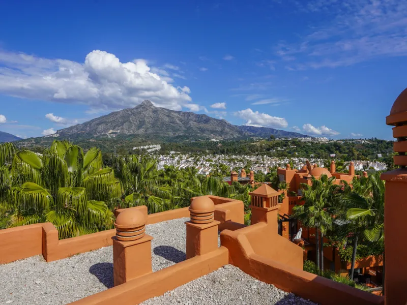 Apartment - Penthouse в продаже в Marbella, Málaga. В доме 3 спален и 3 ванных комнат. Площадь дома 385 м²