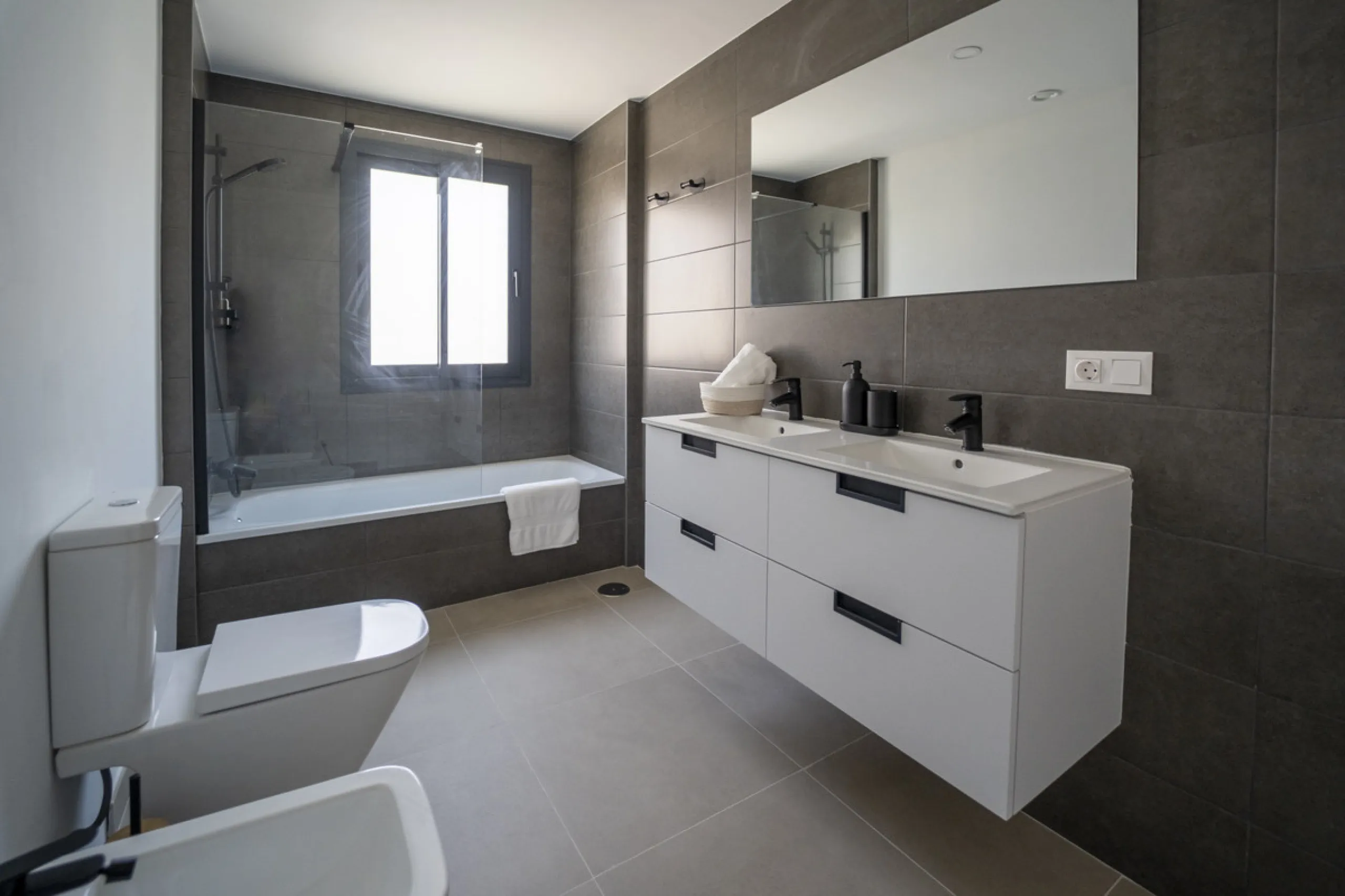 Experience the perfect blend of comfort, style, and Mediterranean charm in this beautifully designed modern townhouse. Set in a peaceful residential area, this home offers a calm retreat while still being conveniently close to everything you need. The pro