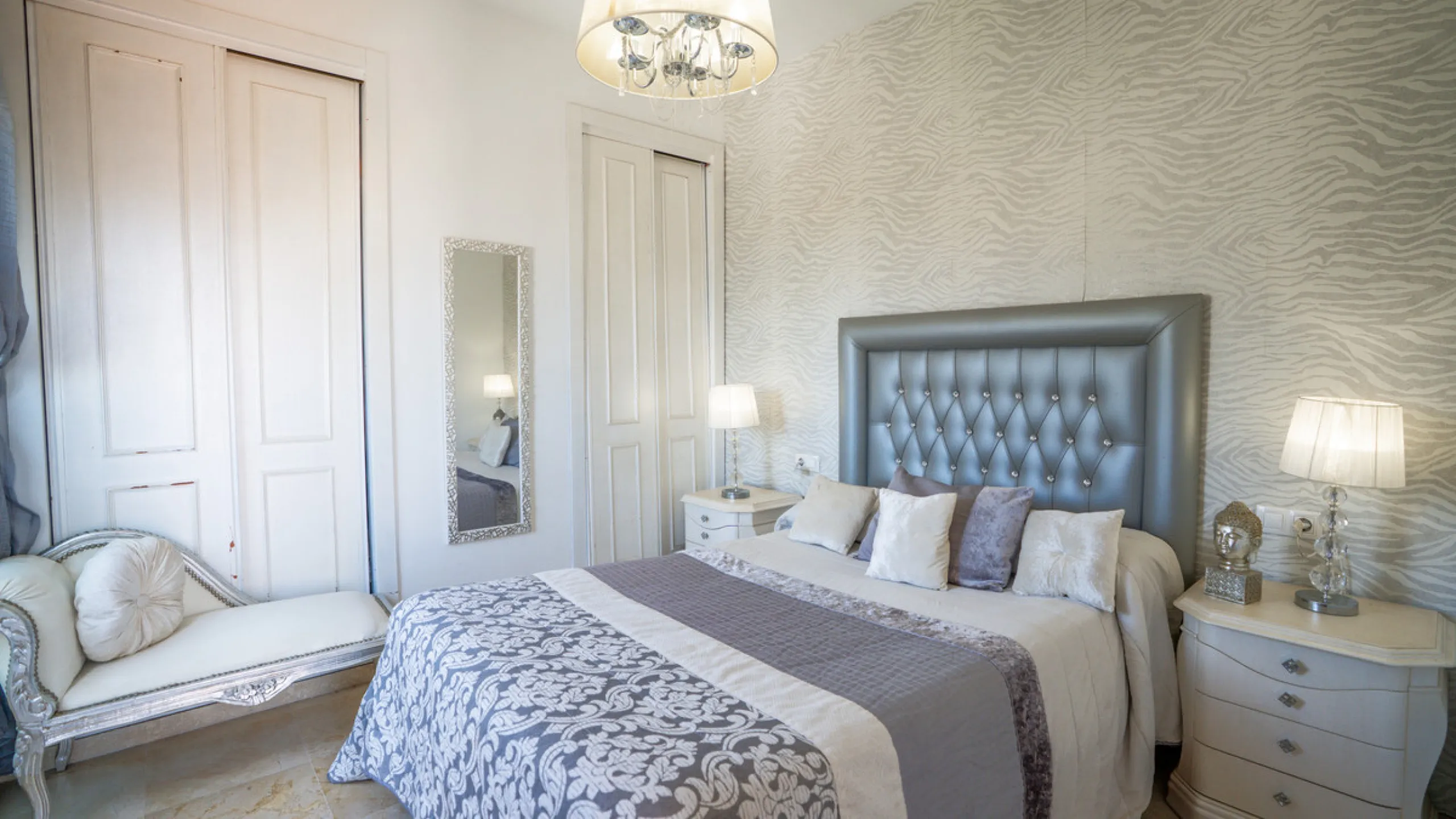 Apartment - Penthouse Duplex в продаже в Estepona, Málaga. В доме 3 спален и 2 ванных комнат. Площадь дома 116 м²