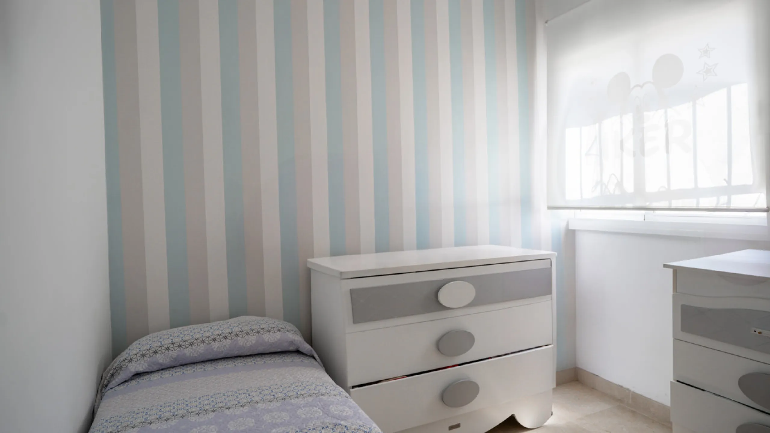Apartment - Penthouse Duplex в продаже в Estepona, Málaga. В доме 3 спален и 2 ванных комнат. Площадь дома 116 м²