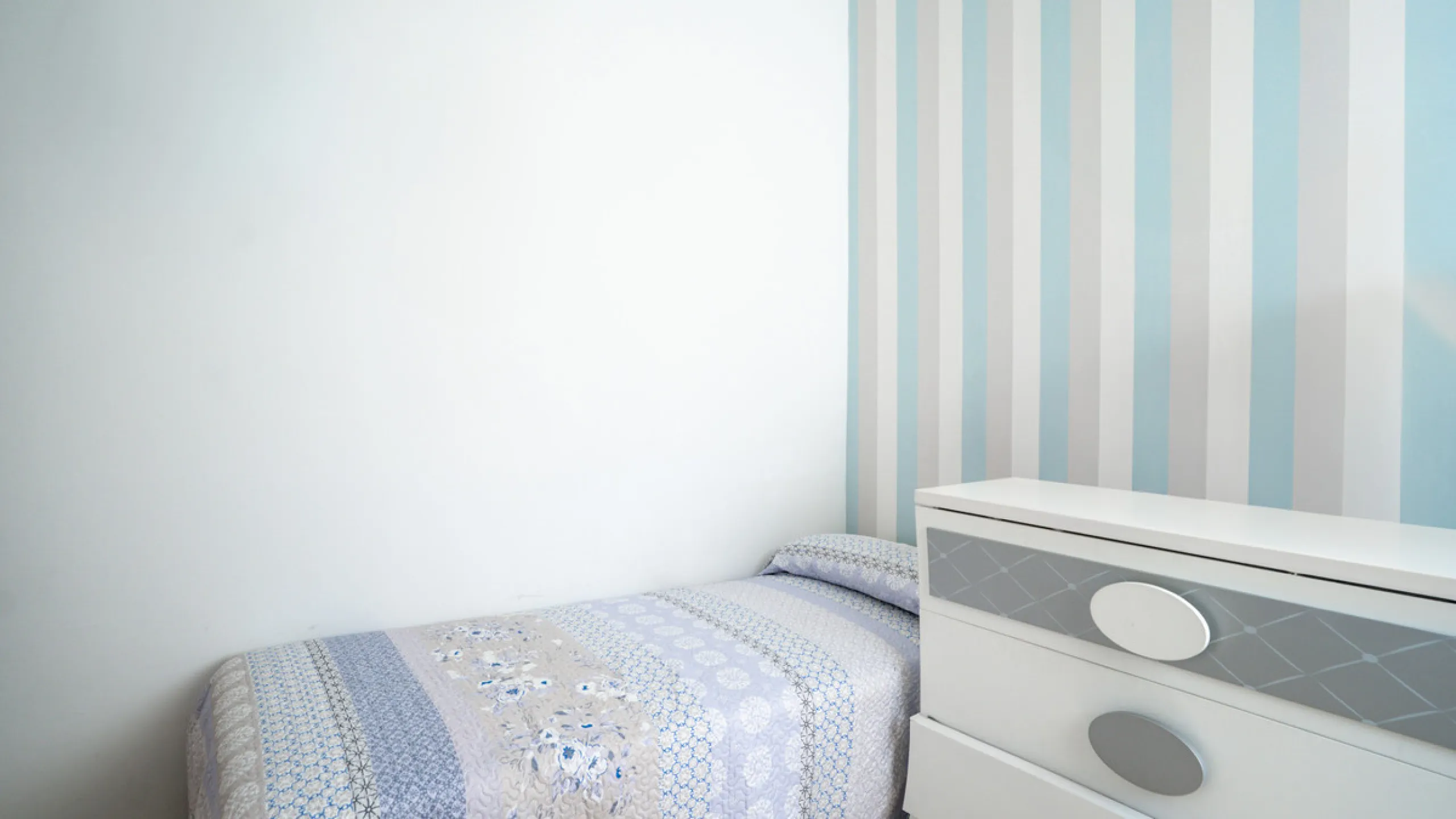 Apartment - Penthouse Duplex в продаже в Estepona, Málaga. В доме 3 спален и 2 ванных комнат. Площадь дома 116 м²