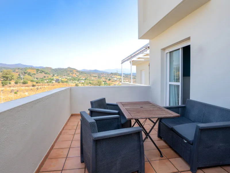 Apartment - Penthouse Duplex в продаже в Estepona, Málaga. В доме 3 спален и 2 ванных комнат. Площадь дома 116 м²