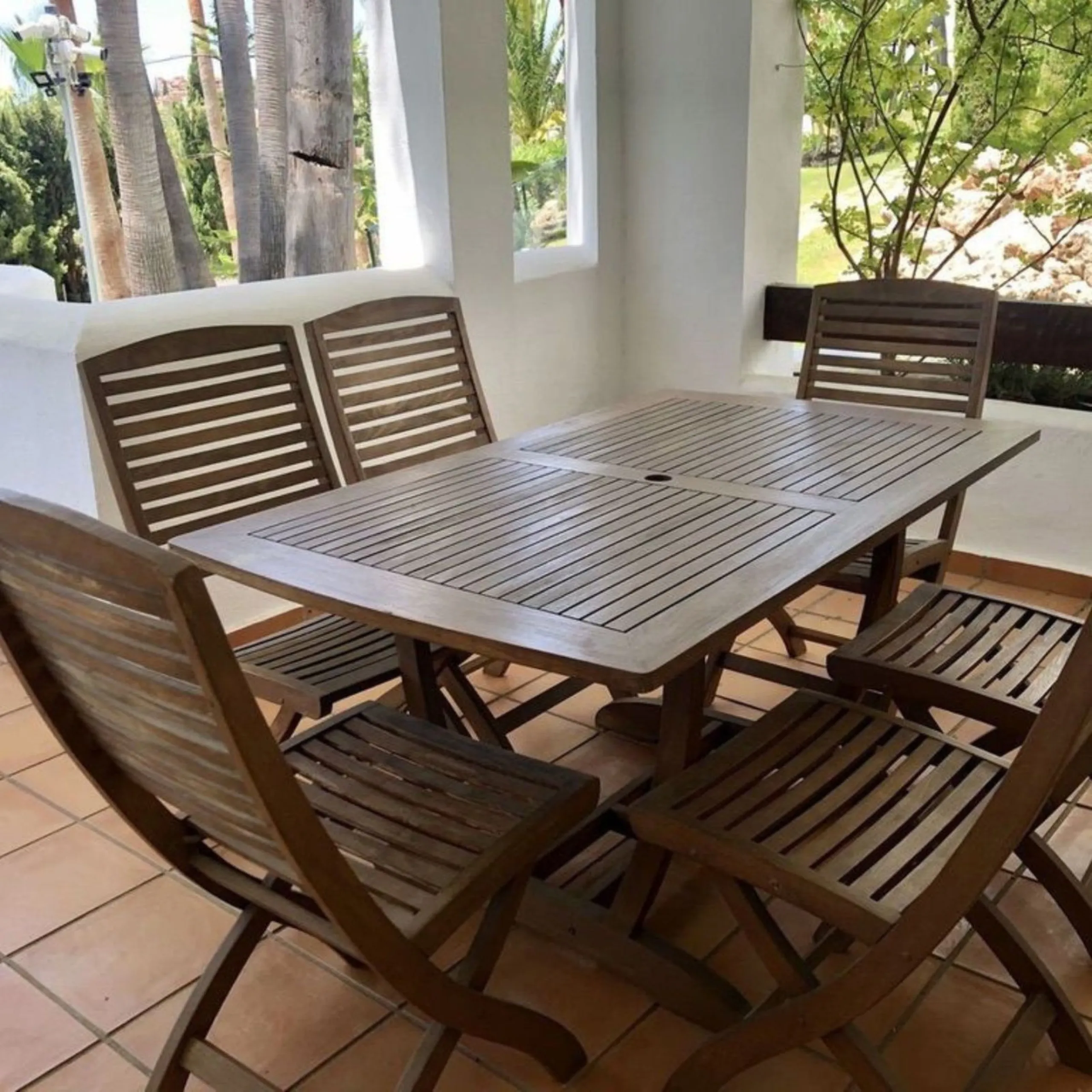 Apartment - Ground Floor Apartment в продаже в Marbella, Málaga. В доме 3 спален и 2 ванных комнат. Площадь дома 150 м²