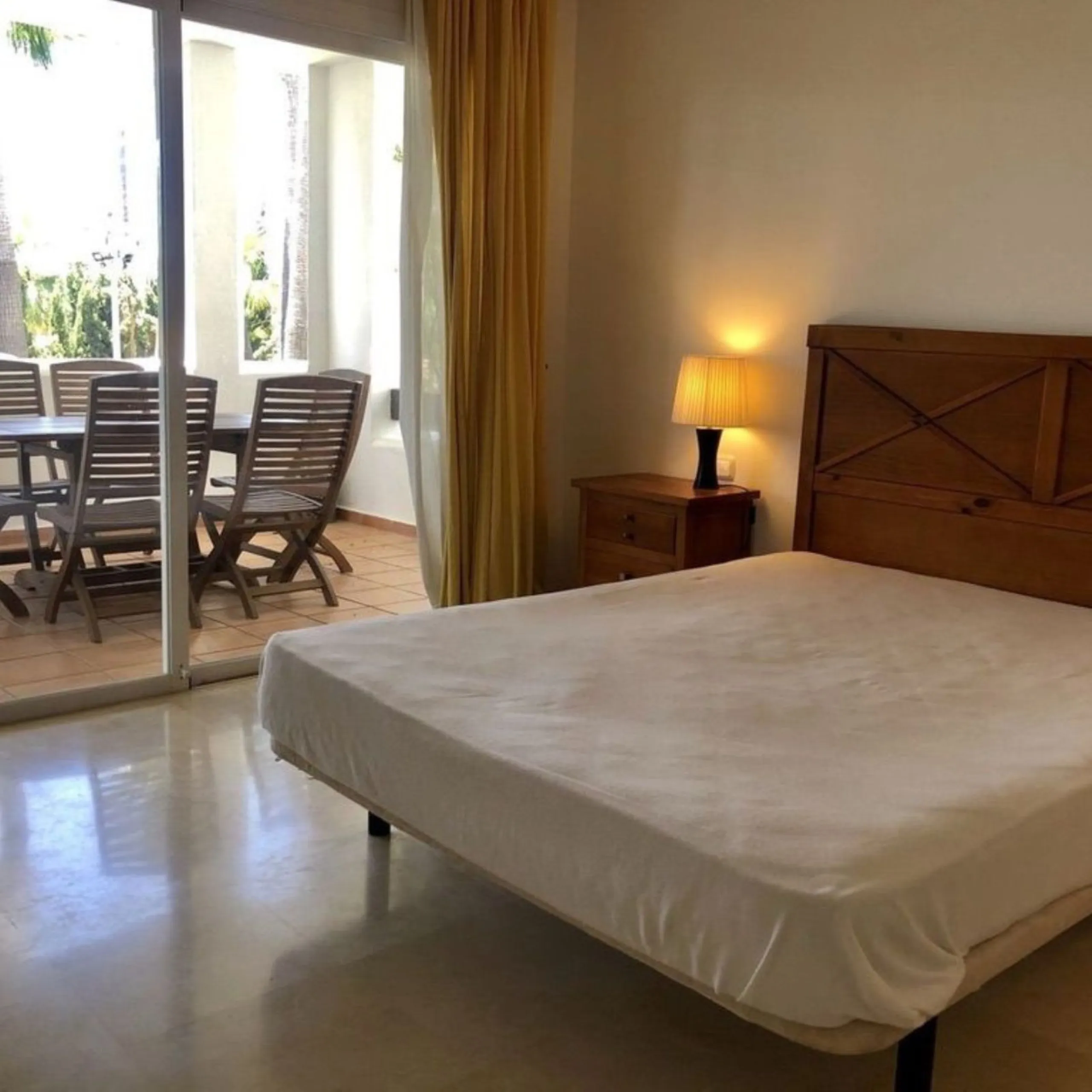 Apartment - Ground Floor Apartment в продаже в Marbella, Málaga. В доме 3 спален и 2 ванных комнат. Площадь дома 150 м²