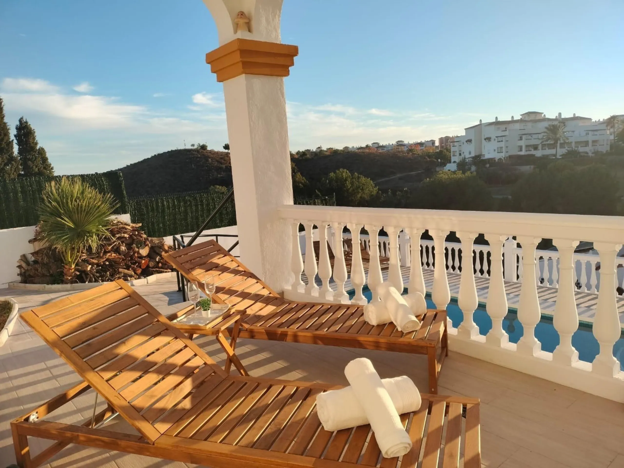 Property with Three Independent Dwellings in Arroyo de la Miel