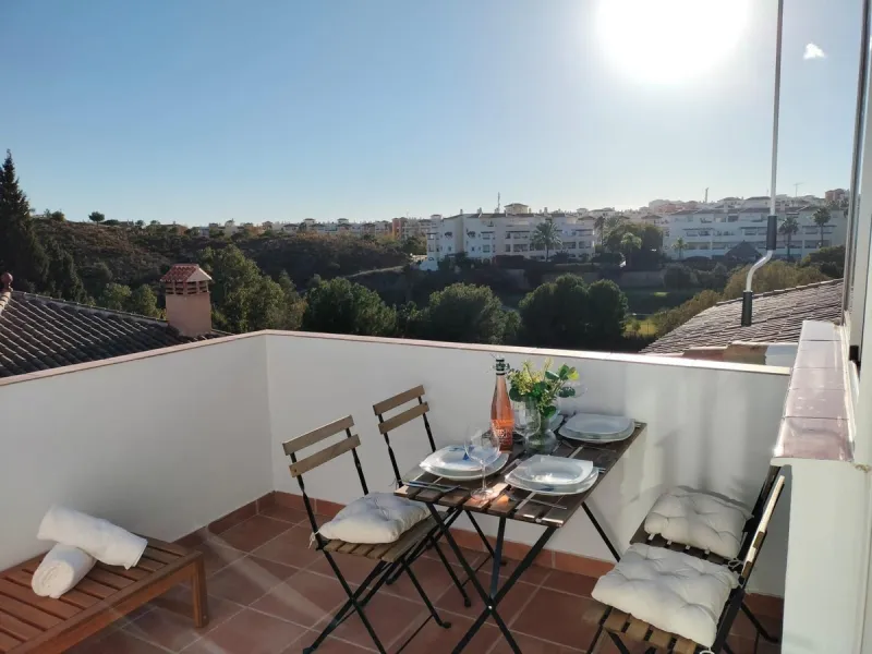 Property with Three Independent Dwellings in Arroyo de la Miel