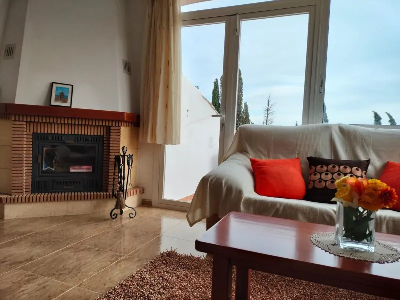 Property with Three Independent Dwellings in Arroyo de la Miel