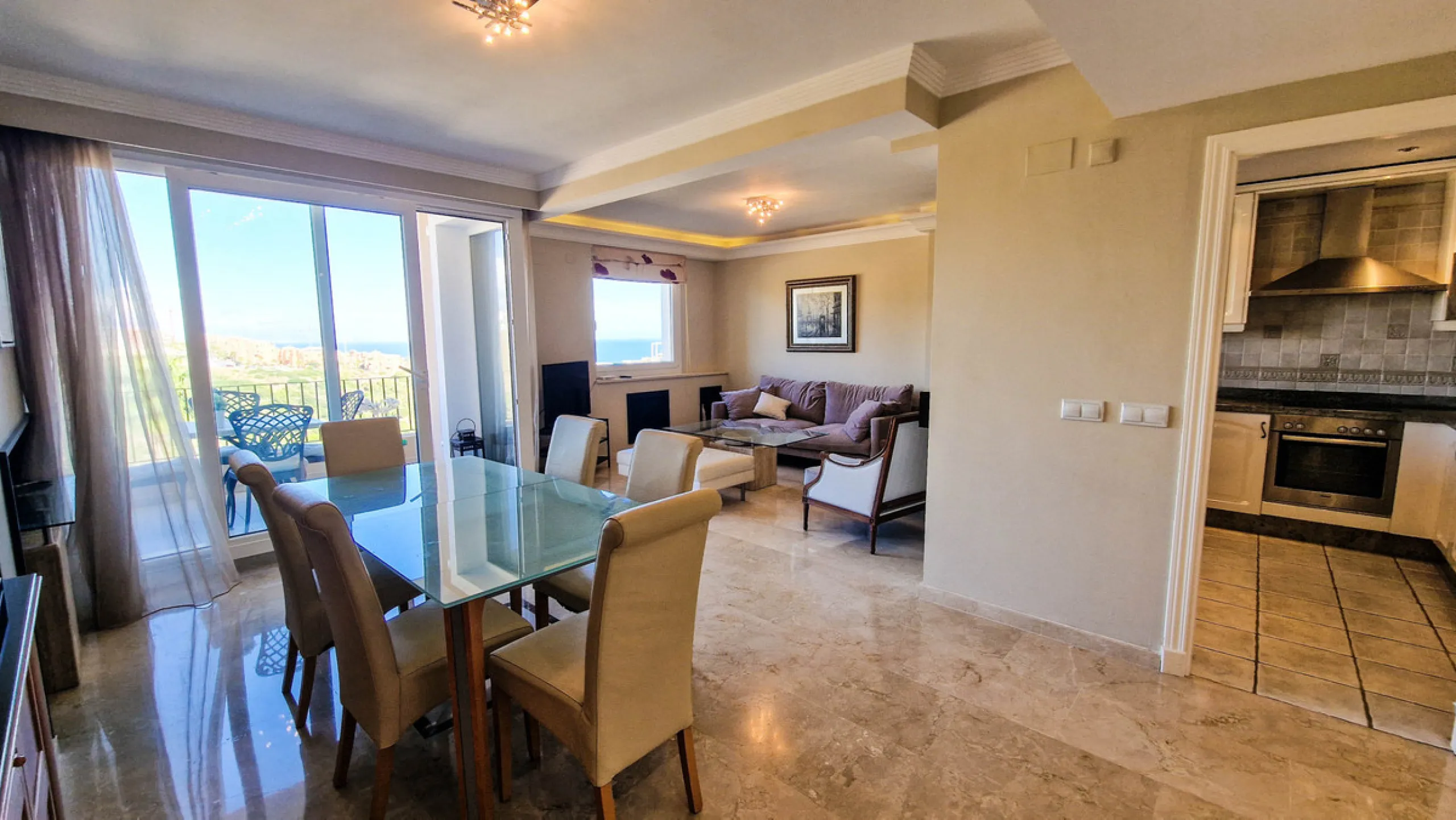 Apartment - Penthouse в продаже в Manilva, Málaga. В доме 3 спален и 2 ванных комнат. Площадь дома 154 м²