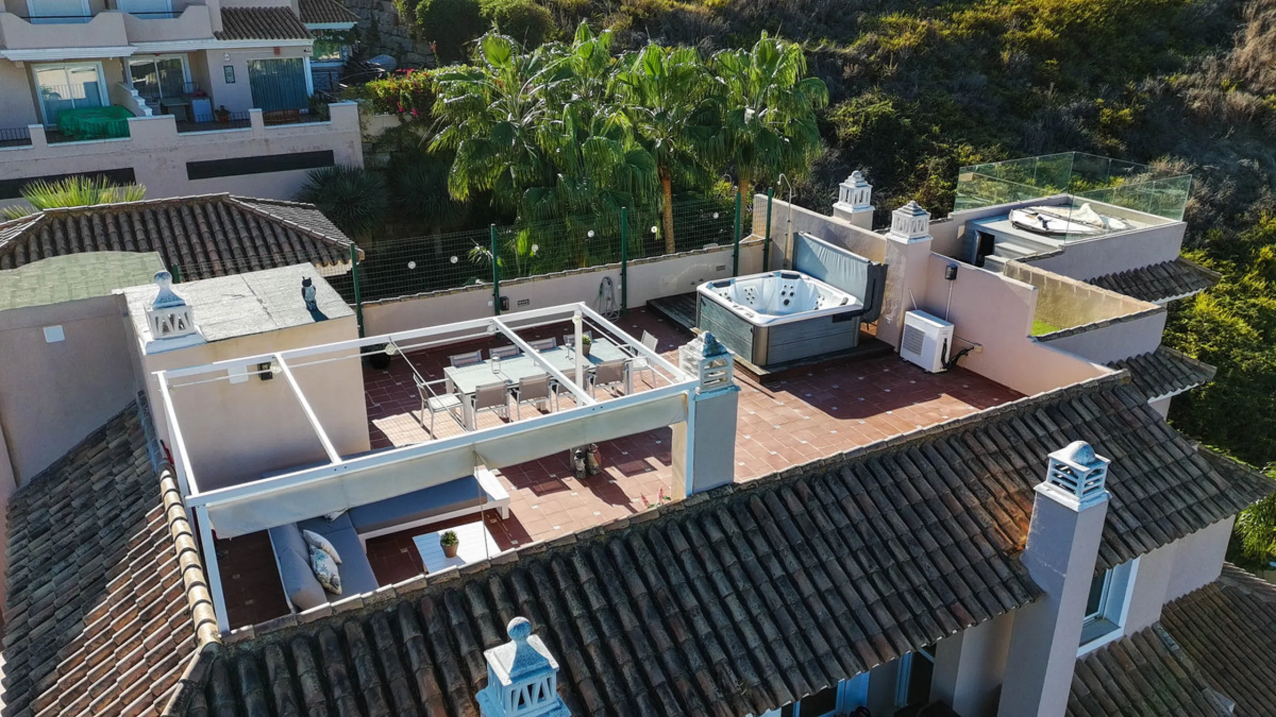 Apartment - Penthouse в продаже в Manilva, Málaga. В доме 3 спален и 2 ванных комнат. Площадь дома 154 м²