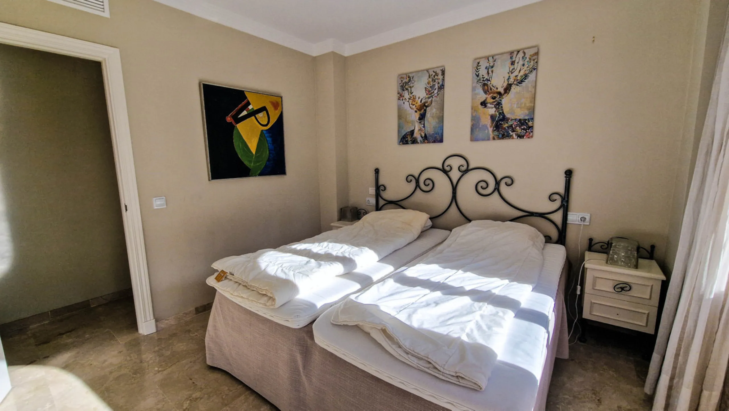 Apartment - Penthouse в продаже в Manilva, Málaga. В доме 3 спален и 2 ванных комнат. Площадь дома 154 м²
