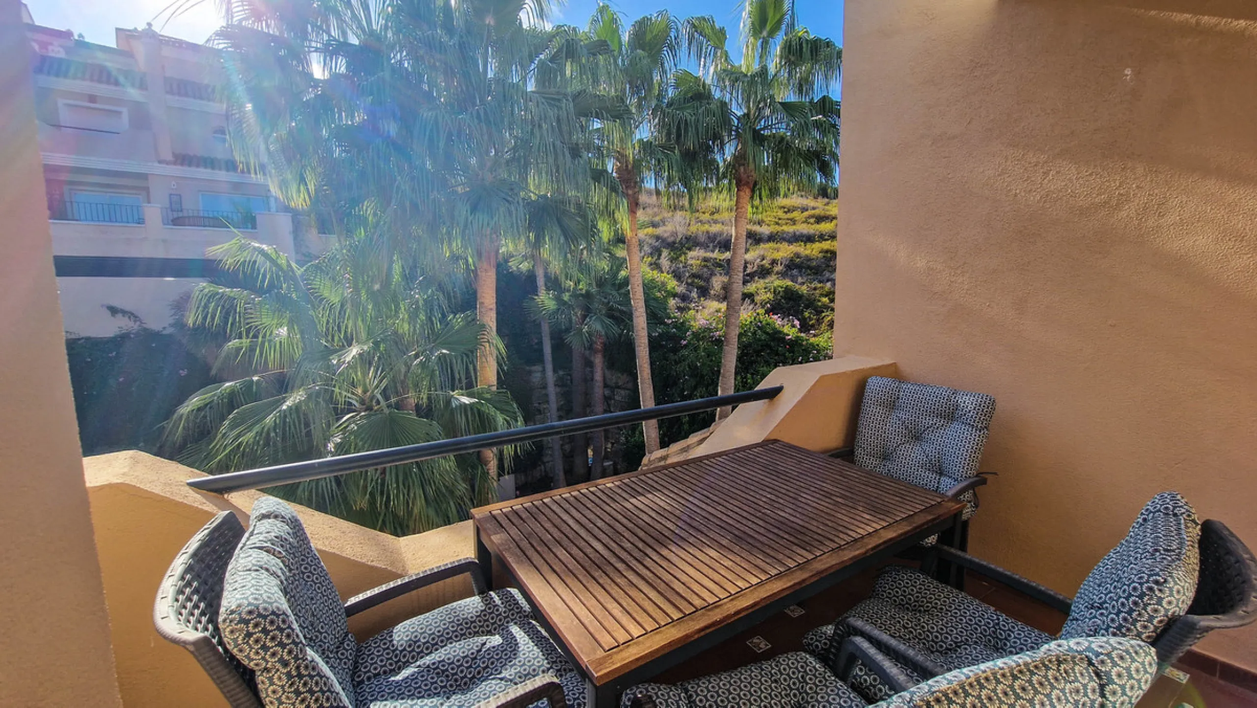 Apartment - Penthouse в продаже в Manilva, Málaga. В доме 3 спален и 2 ванных комнат. Площадь дома 154 м²