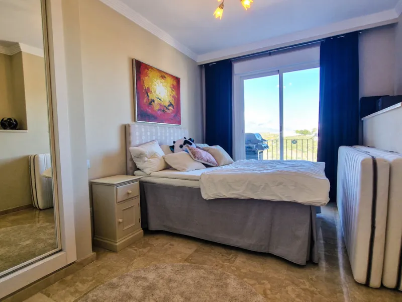 Apartment - Penthouse в продаже в Manilva, Málaga. В доме 3 спален и 2 ванных комнат. Площадь дома 154 м²