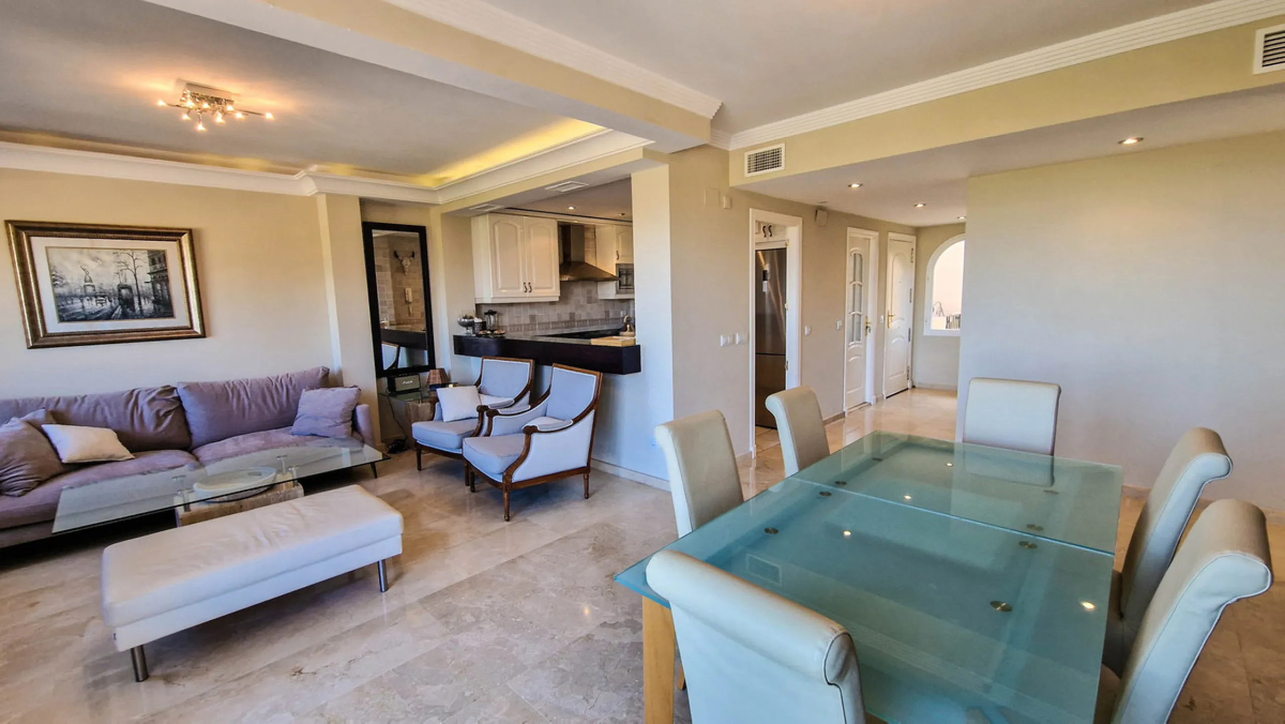 Apartment - Penthouse в продаже в Manilva, Málaga. В доме 3 спален и 2 ванных комнат. Площадь дома 154 м²