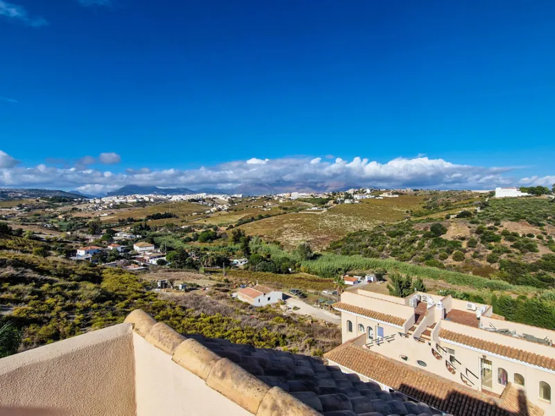 Apartment - Penthouse в продаже в Manilva, Málaga. В доме 3 спален и 2 ванных комнат. Площадь дома 154 м²