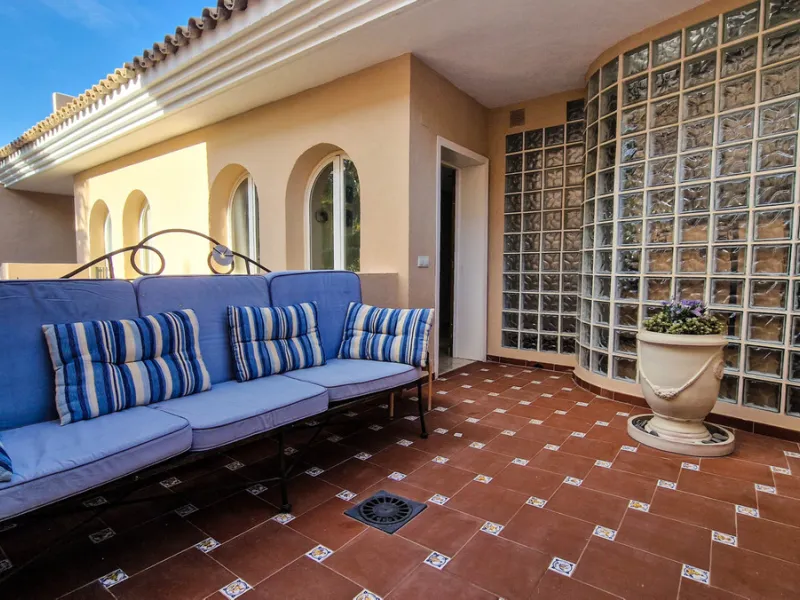 Apartment - Penthouse в продаже в Manilva, Málaga. В доме 3 спален и 2 ванных комнат. Площадь дома 154 м²