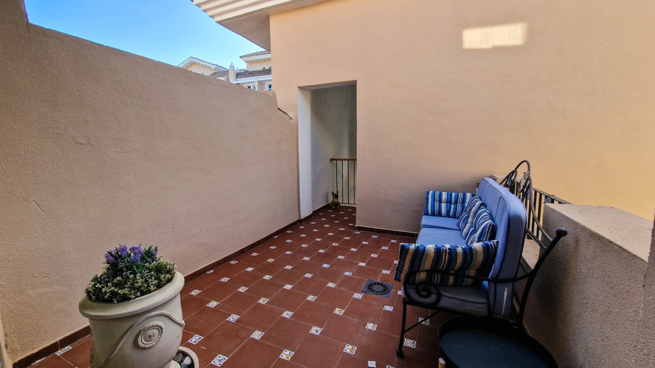 Apartment - Penthouse в продаже в Manilva, Málaga. В доме 3 спален и 2 ванных комнат. Площадь дома 154 м²