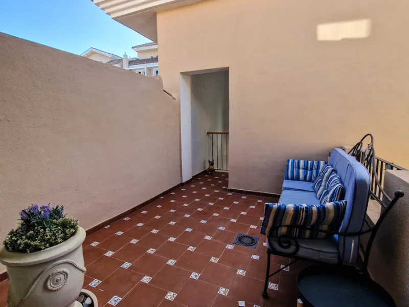 Apartment - Penthouse в продаже в Manilva, Málaga. В доме 3 спален и 2 ванных комнат. Площадь дома 154 м²