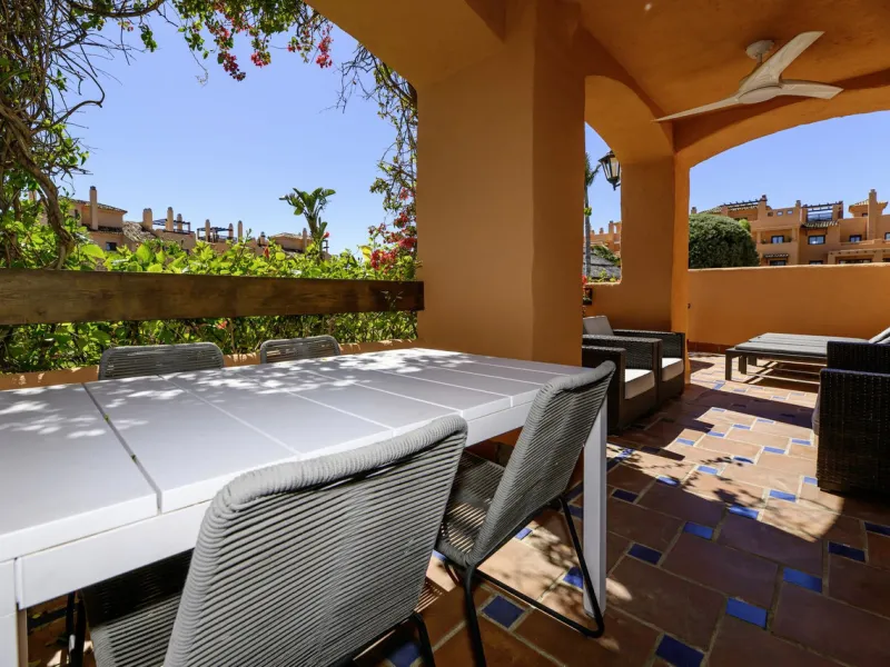 Großzügige 3-Zimmer-Erdgeschosswohnung in Hacienda del Sol