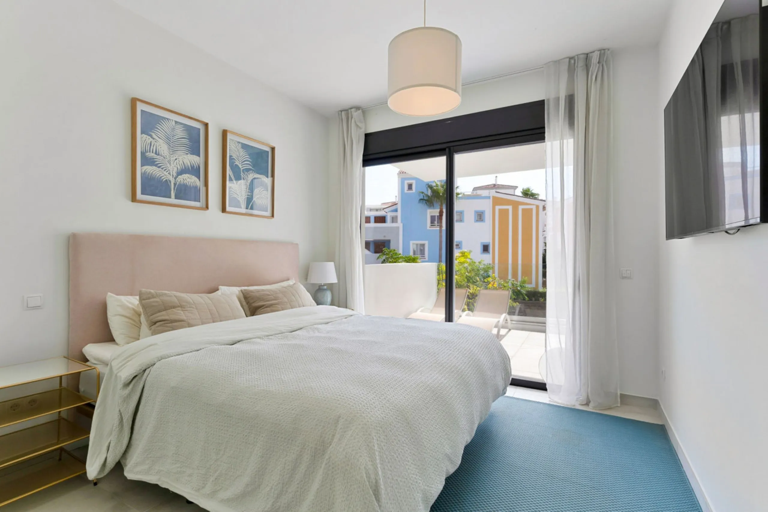 We are pleased to present this elegant 2-bedroom mid-floor apartment, offering a refined combination of comfort, convenience, and coastal living. Comprising two bedrooms and two bathrooms, the apartment is ideally suited as a permanent residence or a holi