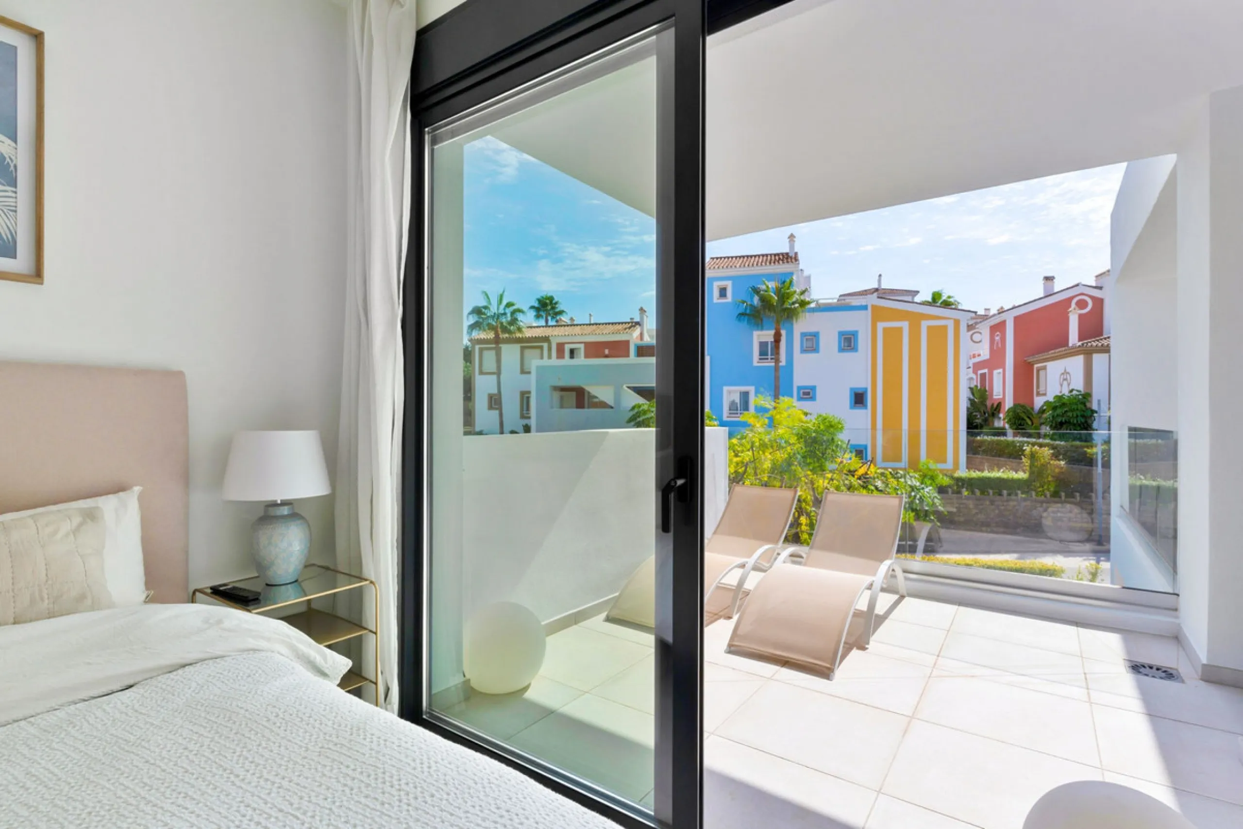 We are pleased to present this elegant 2-bedroom mid-floor apartment, offering a refined combination of comfort, convenience, and coastal living. Comprising two bedrooms and two bathrooms, the apartment is ideally suited as a permanent residence or a holi
