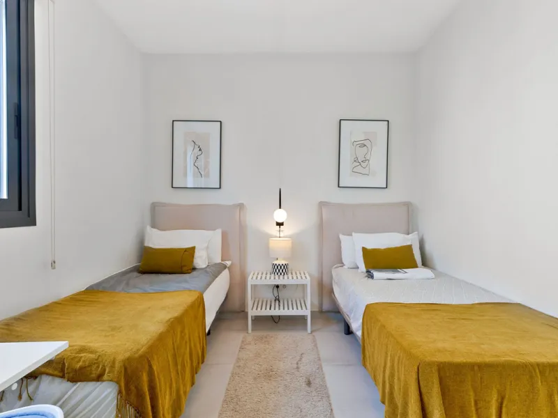 We are pleased to present this elegant 2-bedroom mid-floor apartment, offering a refined combination of comfort, convenience, and coastal living. Comprising two bedrooms and two bathrooms, the apartment is ideally suited as a permanent residence or a holi