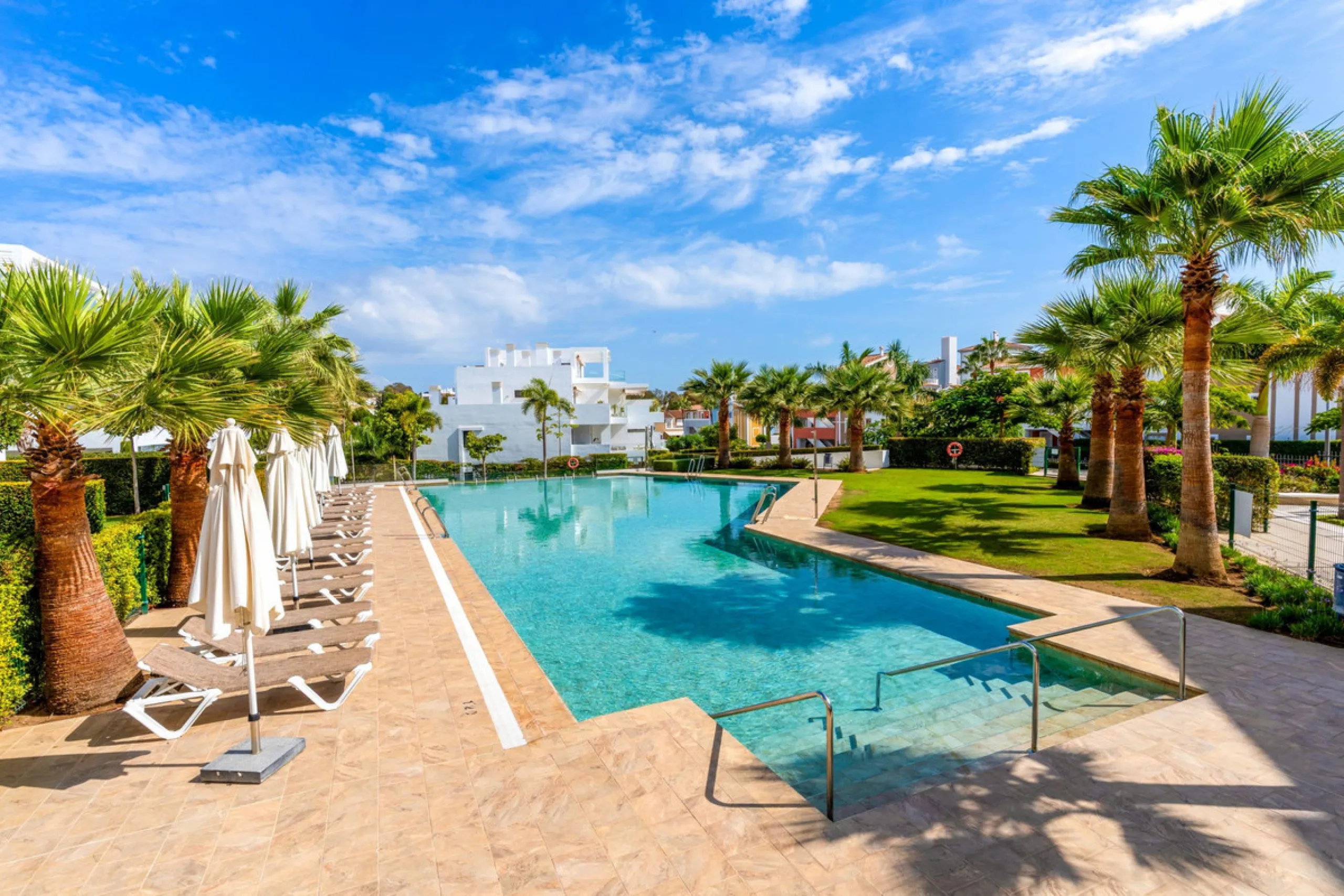 We are pleased to present this elegant 2-bedroom mid-floor apartment, offering a refined combination of comfort, convenience, and coastal living. Comprising two bedrooms and two bathrooms, the apartment is ideally suited as a permanent residence or a holi