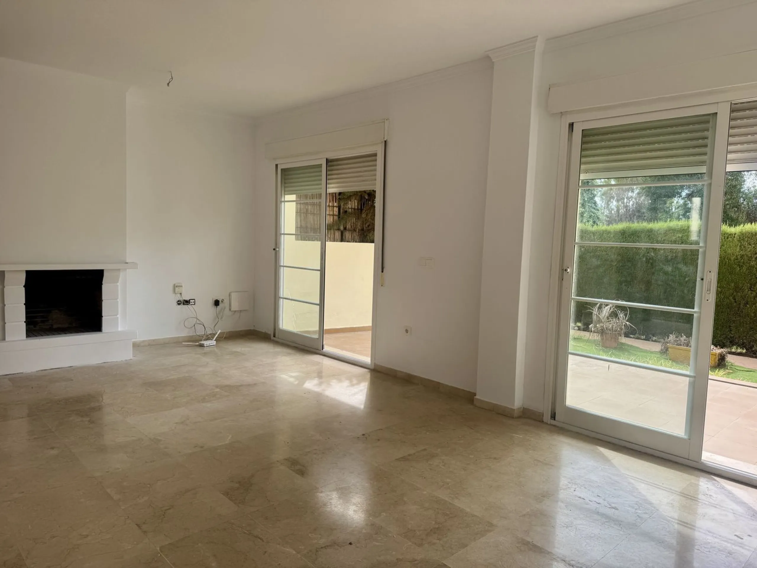 House - Townhouse в продаже в Marbella, Málaga. В доме 3 спален и 3 ванных комнат. Площадь дома 141 м²