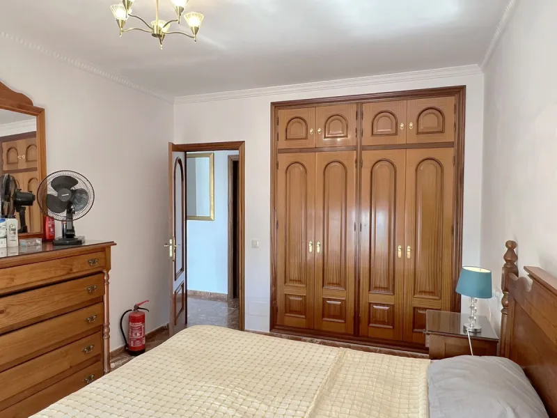 LARGE ANDALUSIAN VILLA situated on a quiet gated cul-de-sac just outside Mijas Pueblo. Boasts privacy in a peaceful location, only a 5-minute drive from town center. South orientation in a very private setting. Large private swimming pool with terrace sur