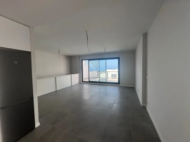 This is  a great opportunity to buy a brand new semidetached house in a gated urbanisation in Riviera del Sol, Mijas,.This 3 bedroom, 2 bathroom home is distributed over 2 floors. and has amazing sea views. This  home has been designed with  comfort in mi