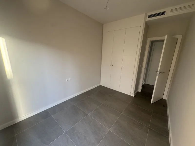 This is  a great opportunity to buy a brand new semidetached house in a gated urbanisation in Riviera del Sol, Mijas,.This 3 bedroom, 2 bathroom home is distributed over 2 floors. and has amazing sea views. This  home has been designed with  comfort in mi