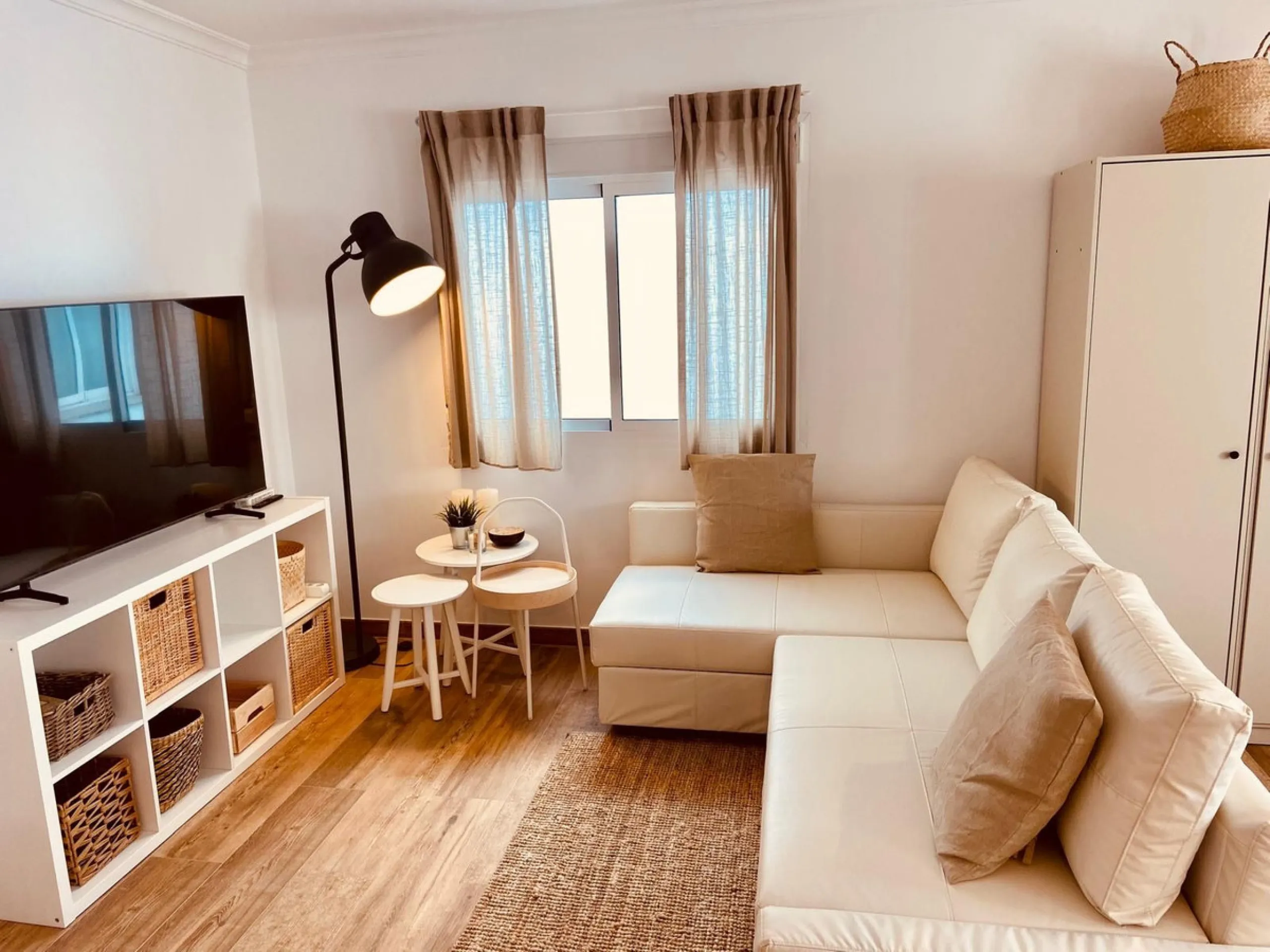 CHARMING  TOTALLY RENOVATED 2 BED 2 BATH APARTMENT IN TOP LOCATION IN THE HEART OF FUENGIROLA