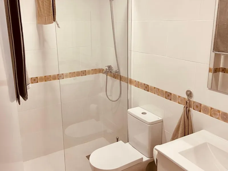 CHARMING  TOTALLY RENOVATED 2 BED 2 BATH APARTMENT IN TOP LOCATION IN THE HEART OF FUENGIROLA