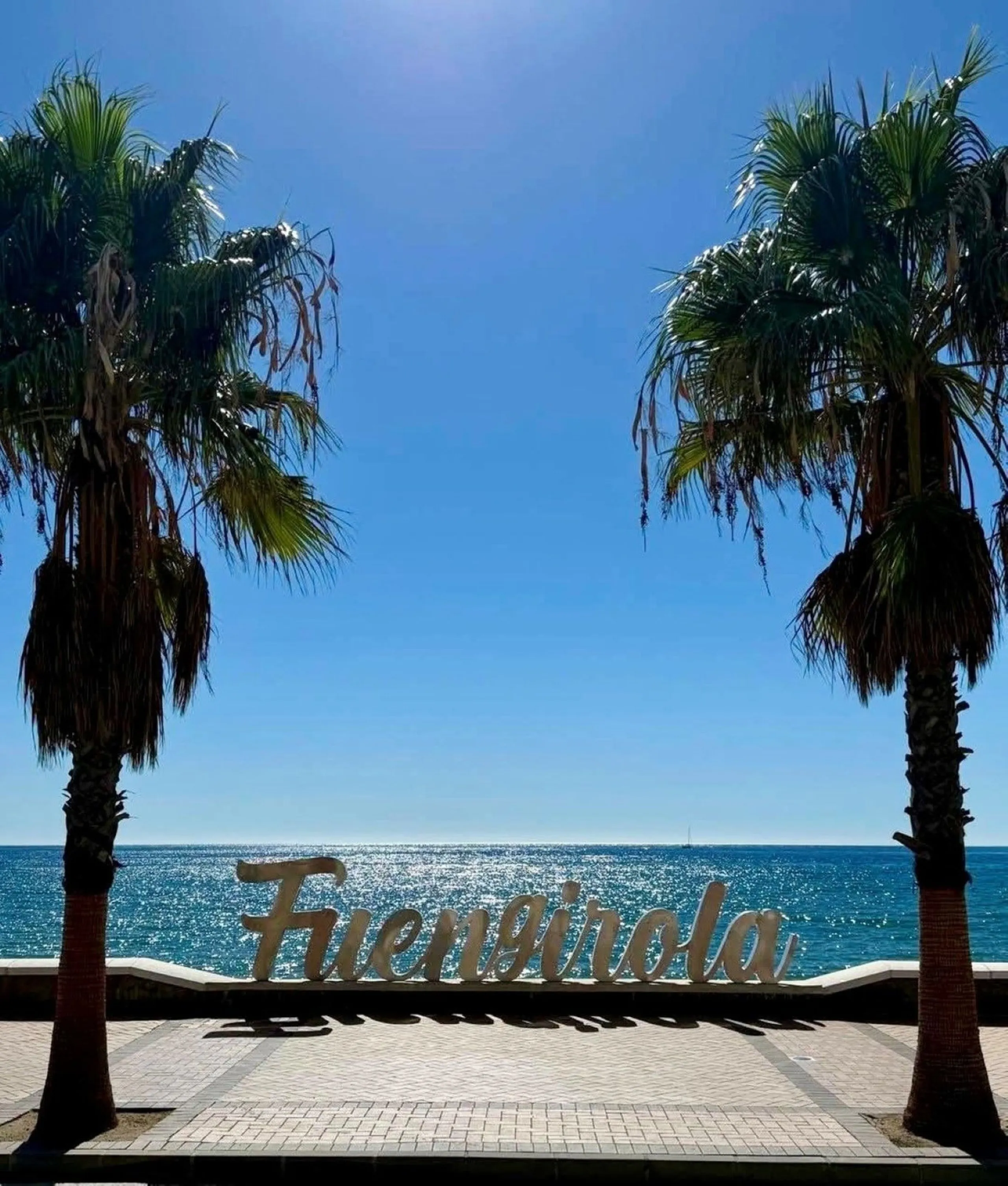 CHARMING  TOTALLY RENOVATED 2 BED 2 BATH APARTMENT IN TOP LOCATION IN THE HEART OF FUENGIROLA