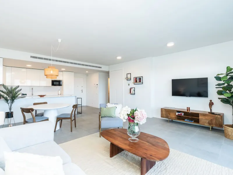 Fantastic duplex penthouse with tourist license. 2 bedrooms and 2 bathrooms with 2 spacious terraces and spectacular views in one of the best urbanization's in La Cala de Mijas