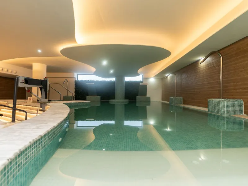 Fantastic duplex penthouse with tourist license. 2 bedrooms and 2 bathrooms with 2 spacious terraces and spectacular views in one of the best urbanization's in La Cala de Mijas