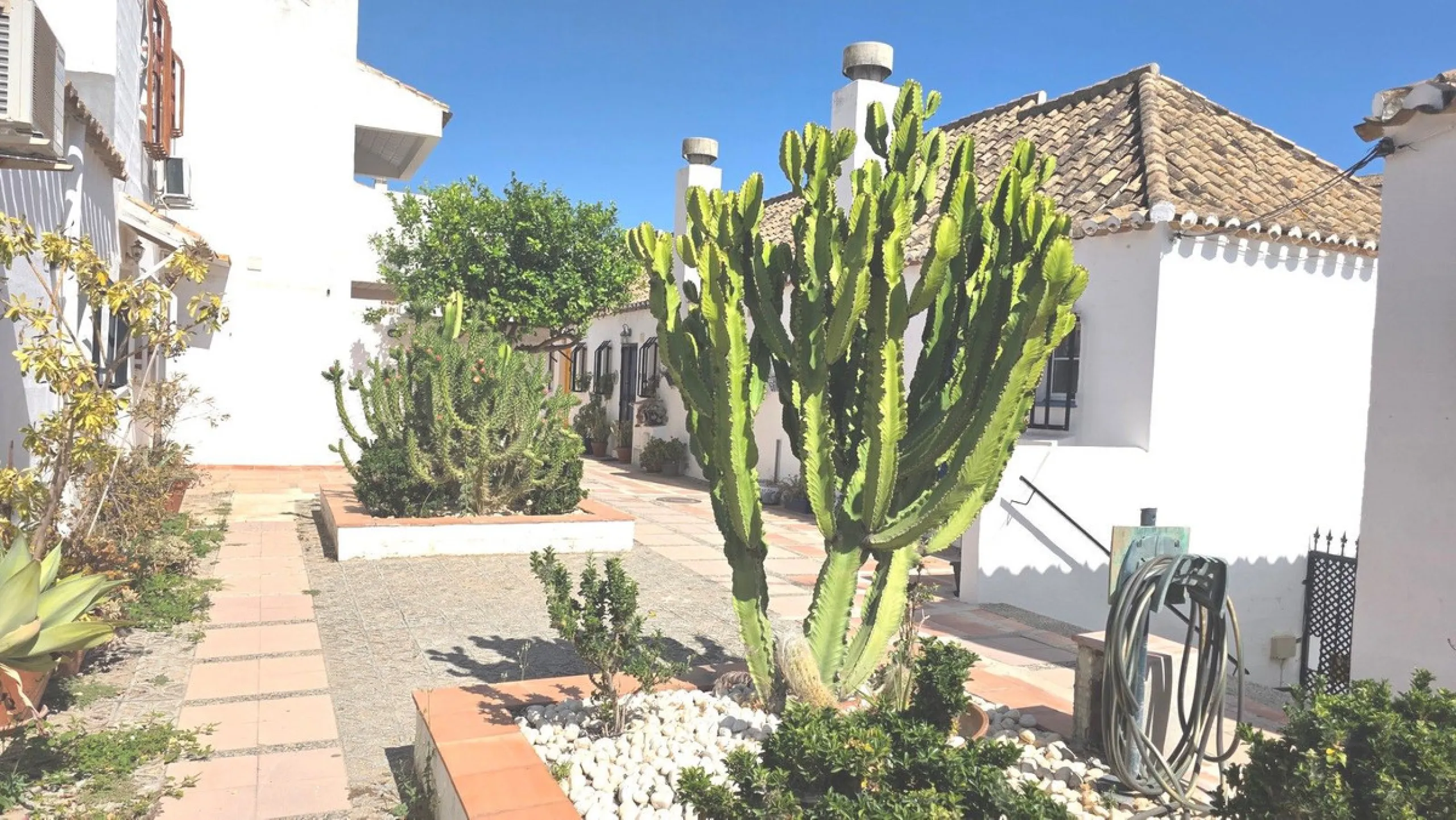 Apartment - Duplex в продаже в Mijas, Málaga. В доме 3 спален и 2 ванных комнат. Площадь дома 99 м²