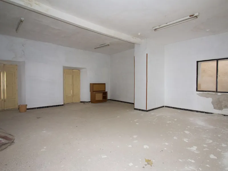 Great Investment Opportunity in the Heart of Coín!