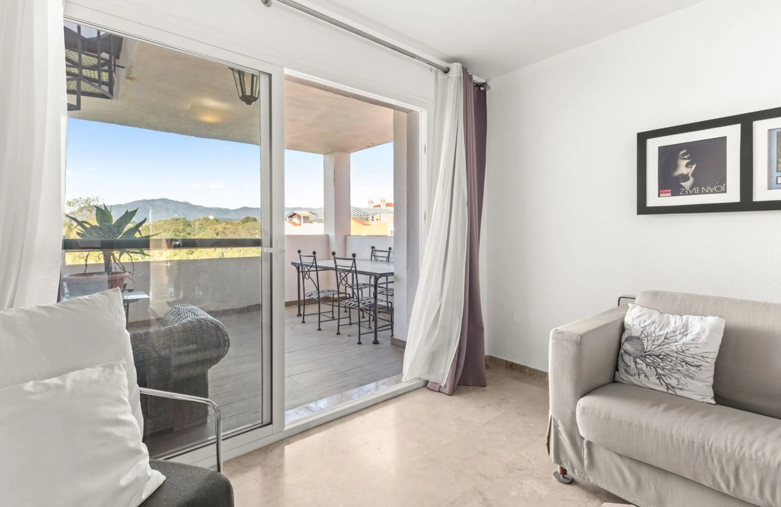 Panoramic Views and Mediterranean Lifestyle