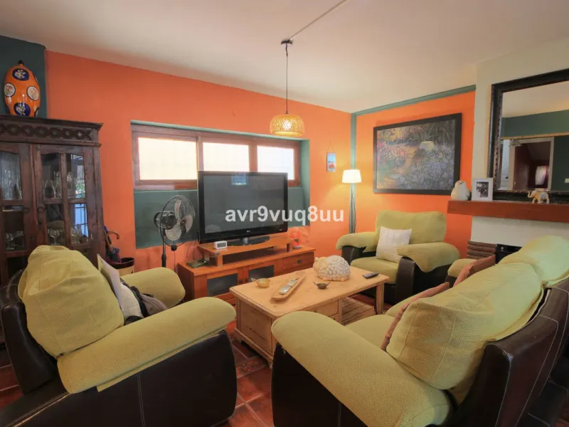 Large family home located in within walking of all the amenities in the area of El Coto.  The ground floor has a large lounge diner, separate fully fitted kitchen, guest toilet, a generous private terrace and upstairs you will find 4 huge bedrooms and a f