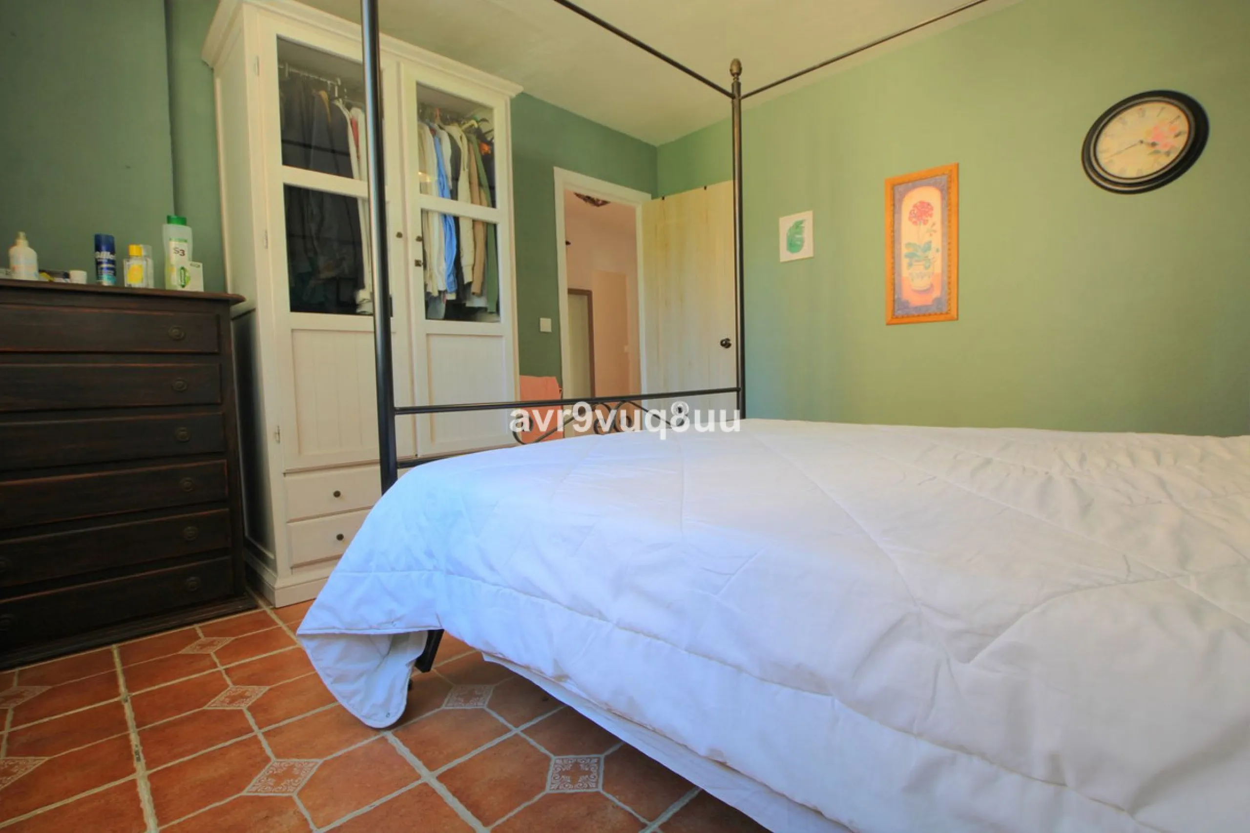 Large family home located in within walking of all the amenities in the area of El Coto.  The ground floor has a large lounge diner, separate fully fitted kitchen, guest toilet, a generous private terrace and upstairs you will find 4 huge bedrooms and a f