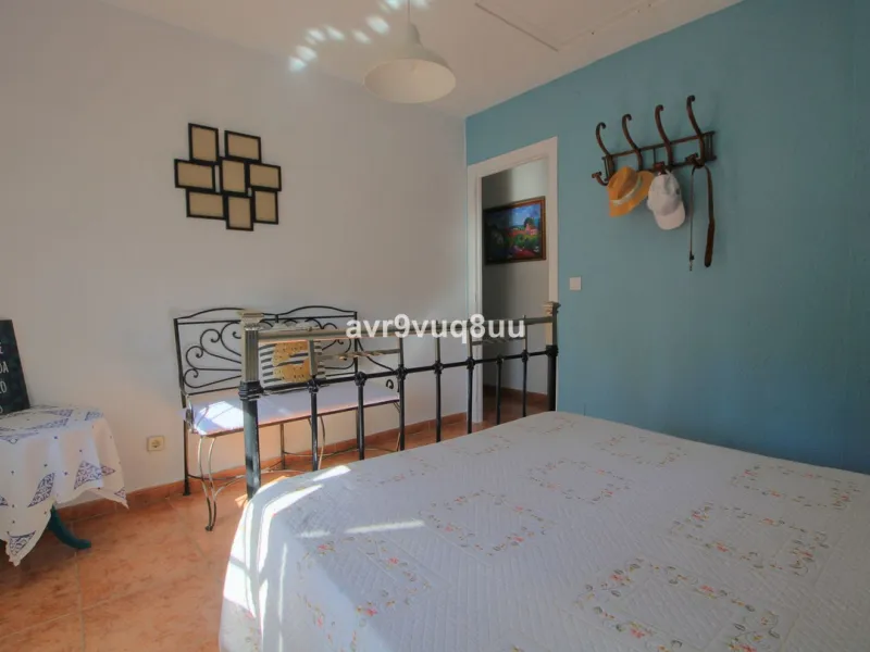 Large family home located in within walking of all the amenities in the area of El Coto.  The ground floor has a large lounge diner, separate fully fitted kitchen, guest toilet, a generous private terrace and upstairs you will find 4 huge bedrooms and a f