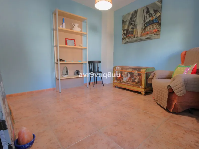 Large family home located in within walking of all the amenities in the area of El Coto.  The ground floor has a large lounge diner, separate fully fitted kitchen, guest toilet, a generous private terrace and upstairs you will find 4 huge bedrooms and a f