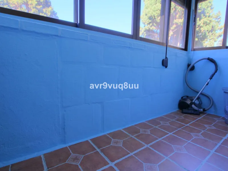 Large family home located in within walking of all the amenities in the area of El Coto.  The ground floor has a large lounge diner, separate fully fitted kitchen, guest toilet, a generous private terrace and upstairs you will find 4 huge bedrooms and a f