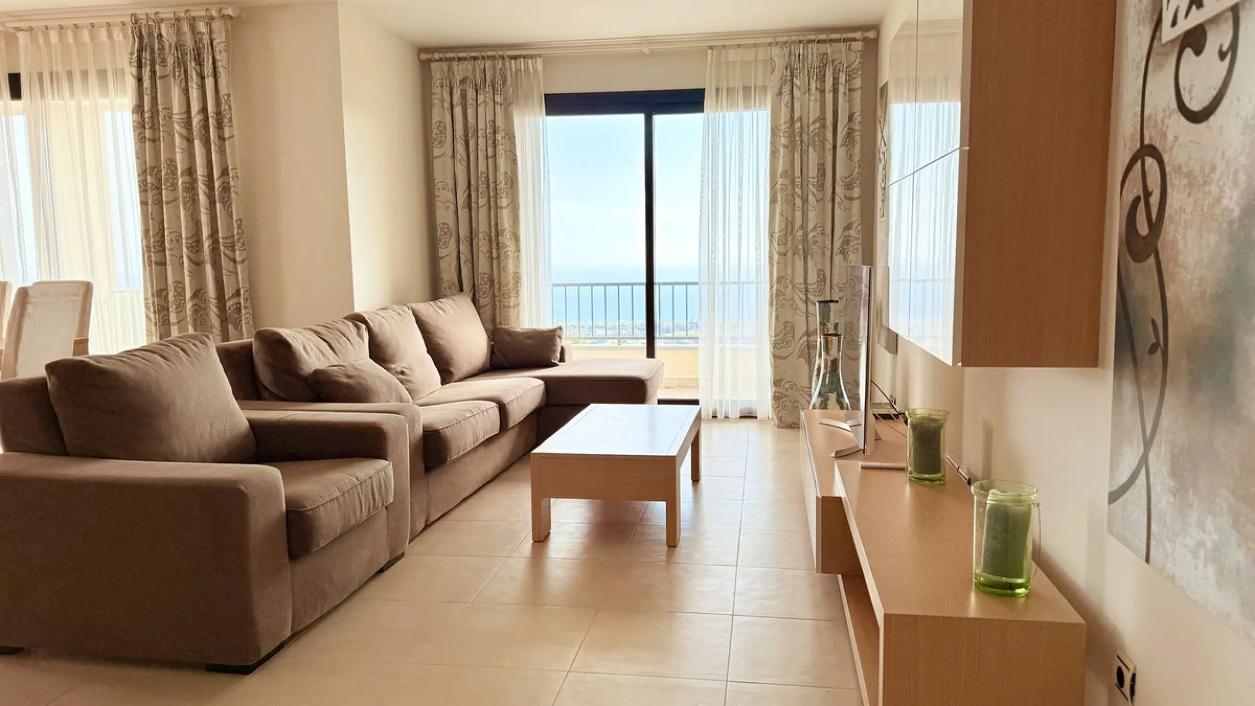Penthouse with Panoramic Sea Views and 3 bedrooms in Altos de los Monteros