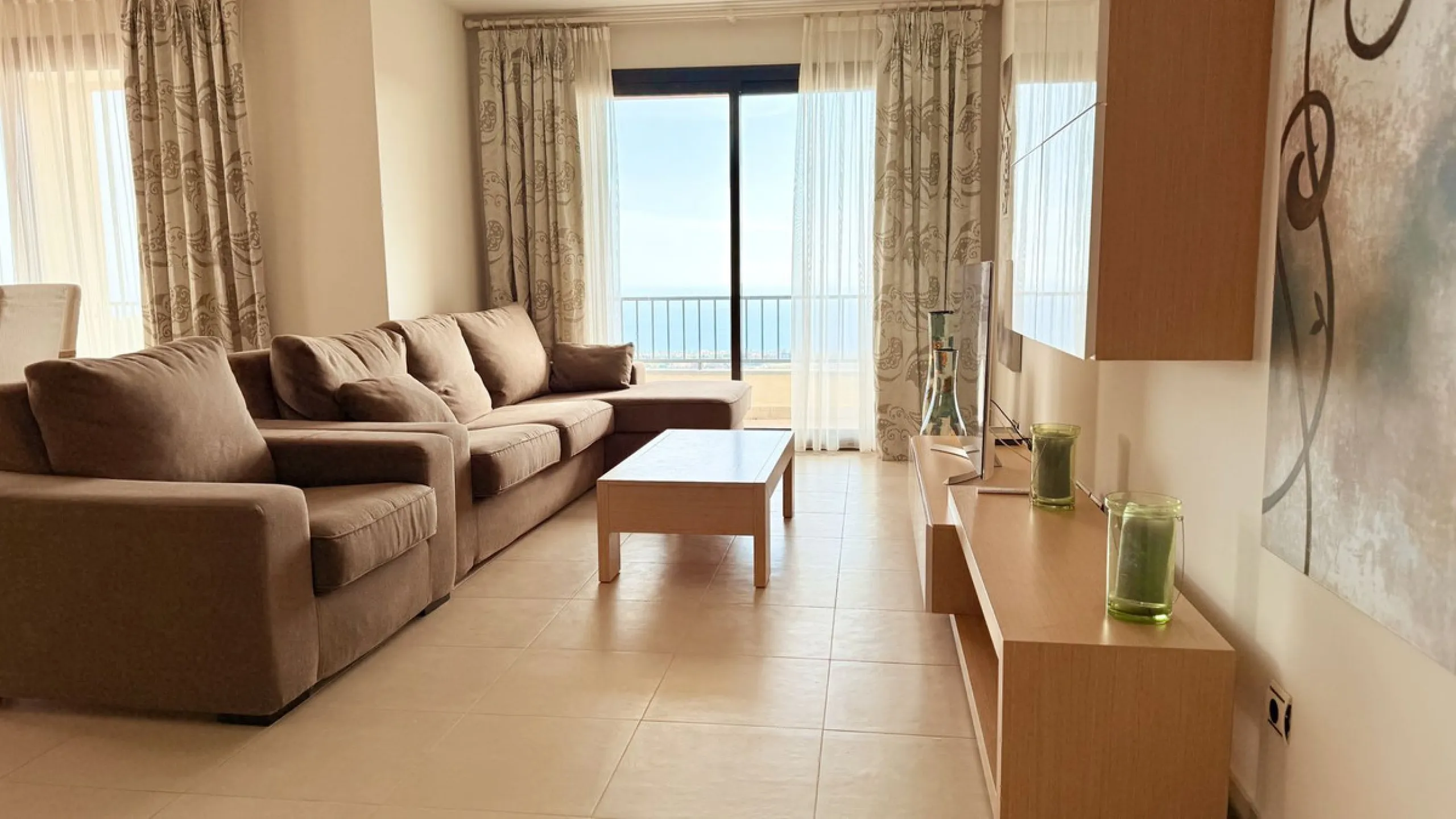 Penthouse with Panoramic Sea Views and 3 bedrooms in Altos de los Monteros