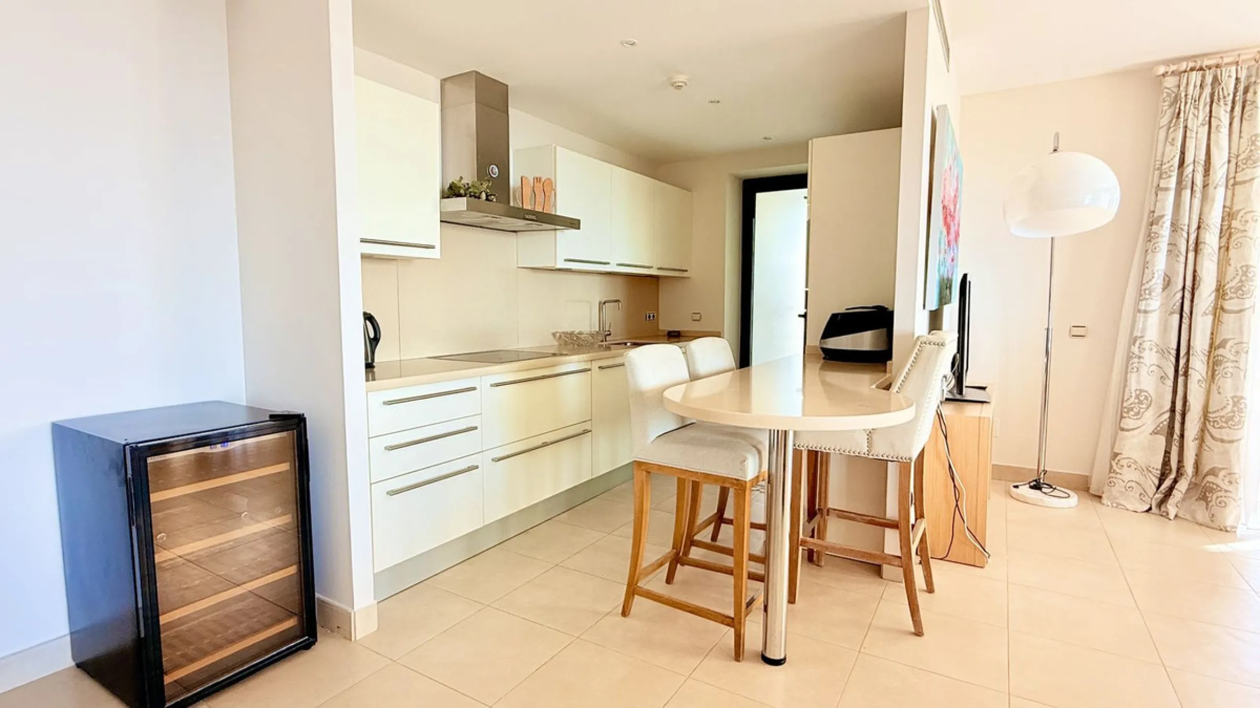 Penthouse with Panoramic Sea Views and 3 bedrooms in Altos de los Monteros