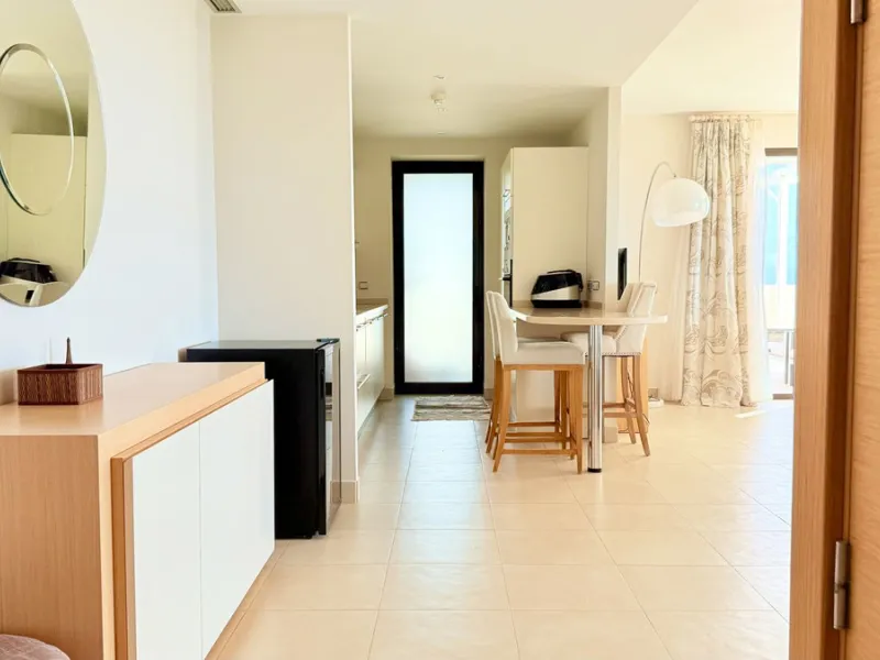 Penthouse with Panoramic Sea Views and 3 bedrooms in Altos de los Monteros