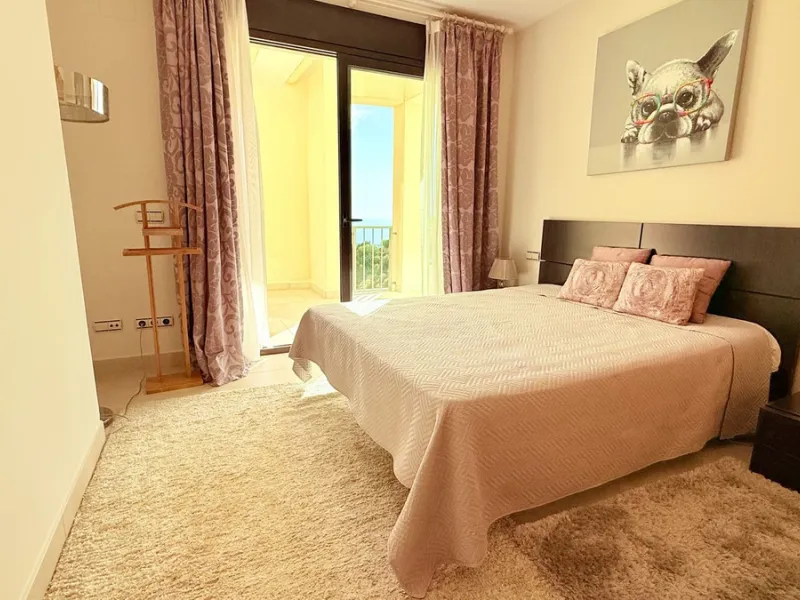 Penthouse with Panoramic Sea Views and 3 bedrooms in Altos de los Monteros