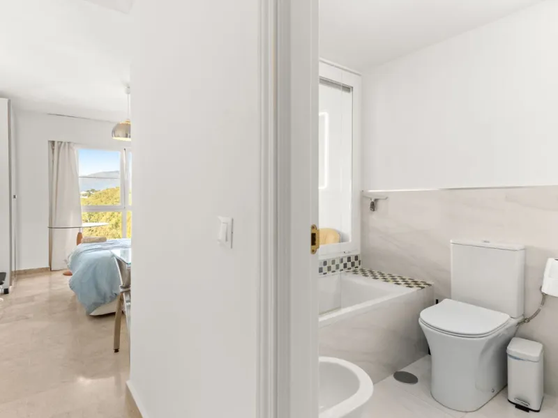 Panoramic Views and Mediterranean Lifestyle